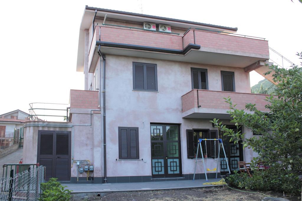 Etna Holiday Home Nicolosi Δωμάτιο φωτογραφία