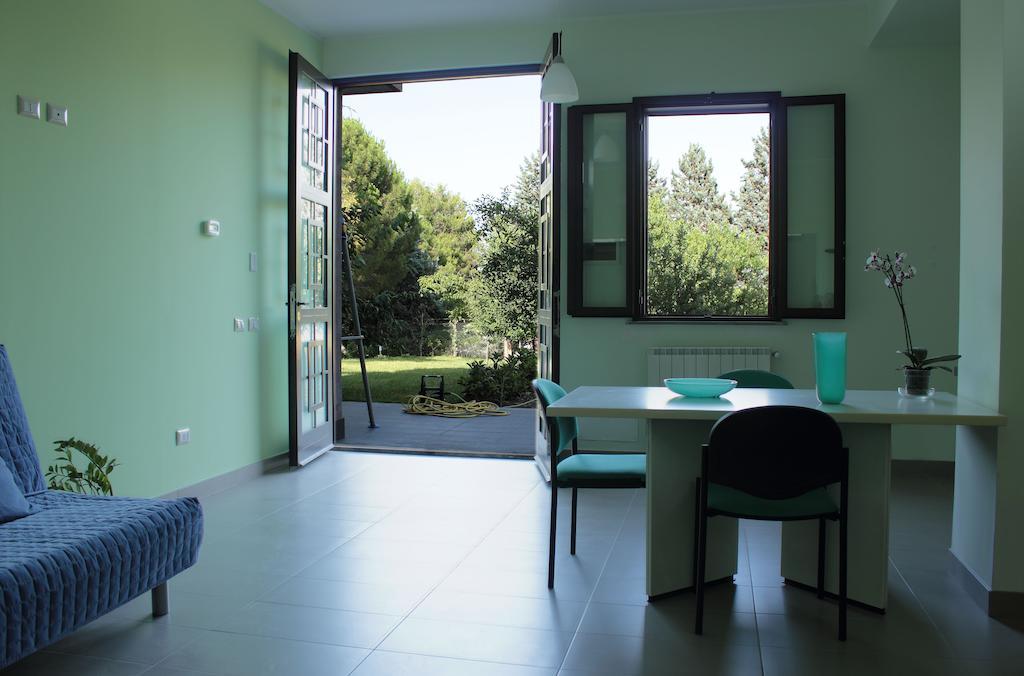 Etna Holiday Home Nicolosi Δωμάτιο φωτογραφία